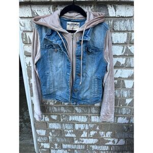 Wallflower Authentic Denim Full Zip Top Woman’s Small